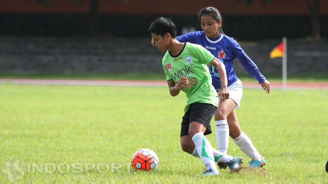 Surakarta vs Mataram - Bengawan Cup II 2016. Copyright: © Zainal Hasan/Indosport